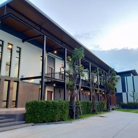De Vine House Hotel Roi Et Ngoại thất bức ảnh