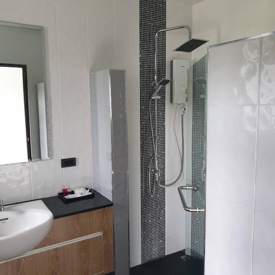 De Vine House Hotel Roi Et Ngoại thất bức ảnh