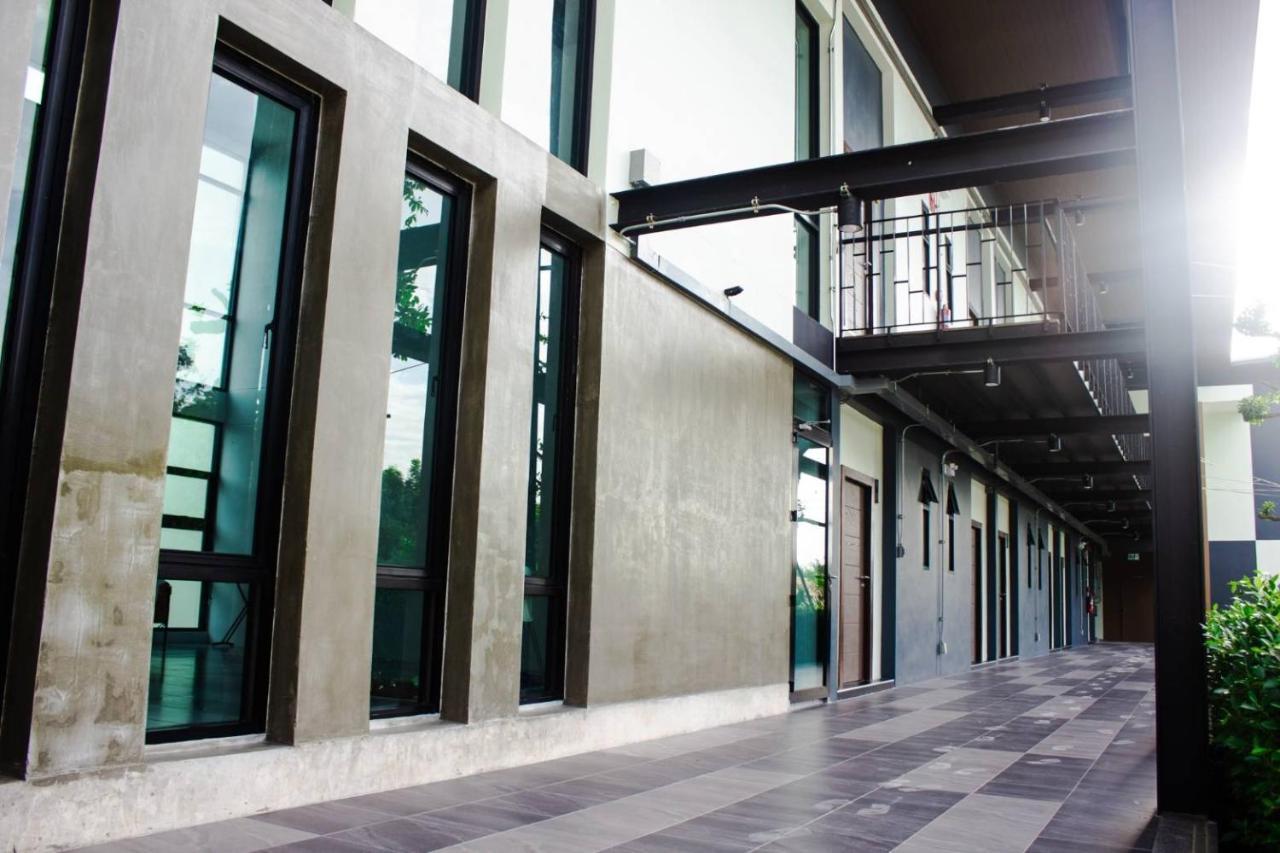 De Vine House Hotel Roi Et Ngoại thất bức ảnh