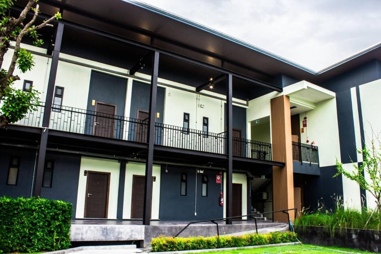 De Vine House Hotel Roi Et Ngoại thất bức ảnh